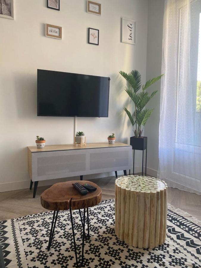 Les Rives Saint Symphorien, Appartements Meubles Longeville-les-Metz Exterior foto