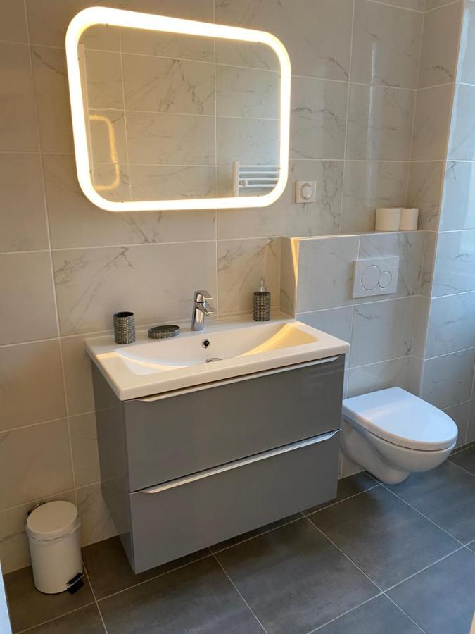 Les Rives Saint Symphorien, Appartements Meubles Longeville-les-Metz Exterior foto